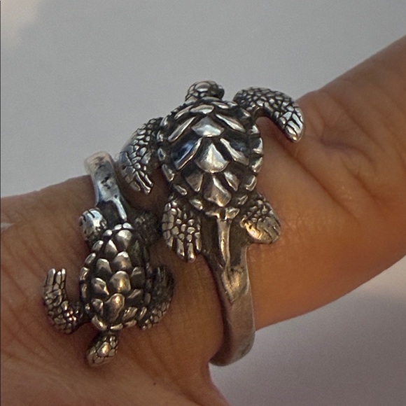 Silver Turtle Ring - Picture 3 of 3